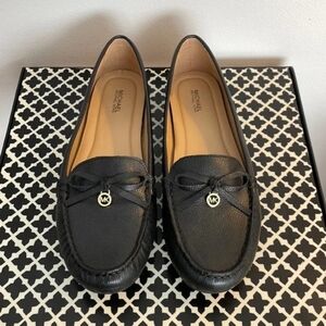 Michael Kors Everett Leather Moccasin Black Loafers Flat Women's Size 6M🌴✌️
